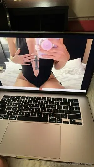 Heluvmellybby OnlyFans Leaked Free Thumbnail Picture - #PaiZnbHApa
