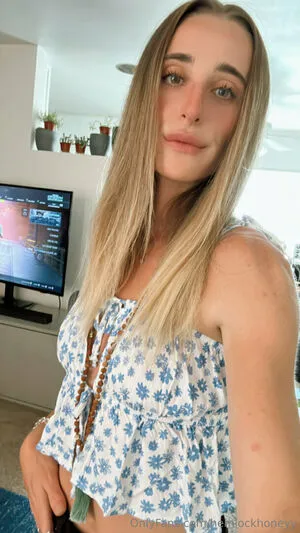 Hemlockhoneyy OnlyFans Leaked Free Thumbnail Picture - #GsxWpIYVNv