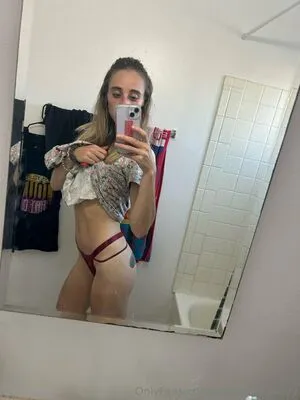Hemlockhoneyy OnlyFans Leaked Free Thumbnail Picture - #MszcJrGO2I