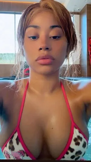 Hennessy Carolina OnlyFans Leaked Free Thumbnail Picture - #gc5t8O71uL