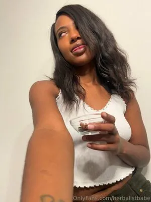 Herbalistbabe OnlyFans Leaked Free Thumbnail Picture - #3QDYeK8gJ5