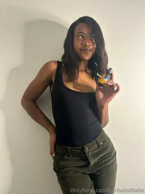 Herbalistbabe OnlyFans Leaked Free Thumbnail Picture - #LPSDmcaw4i
