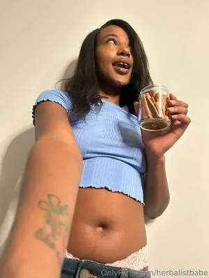 Herbalistbabe OnlyFans Leaked Free Thumbnail Picture - #VP6GBoT1Sp
