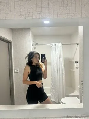 Hereliesviolet OnlyFans Leaked Free Thumbnail Picture - #OtocML4Vfm