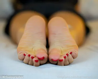 Herfeetonfleek OnlyFans Leaked Free Thumbnail Picture - #GfqCjxvkpQ