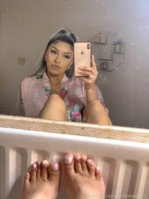 Herfeetonfleek OnlyFans Leaked Free Thumbnail Picture - #SerjXhGEVG