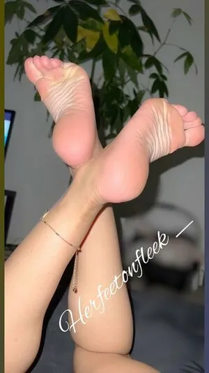 Herfeetonfleek OnlyFans Leaked Free Thumbnail Picture - #T4wg7bO7V5