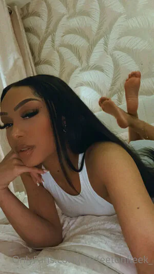 Herfeetonfleek OnlyFans Leaked Free Thumbnail Picture - #blCa8fMqE5