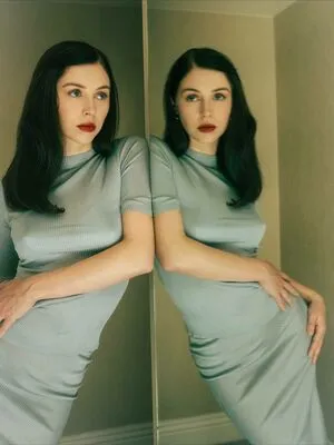 Hermione Corfield OnlyFans Leaked Free Thumbnail Picture - #BdYOfGhlAS