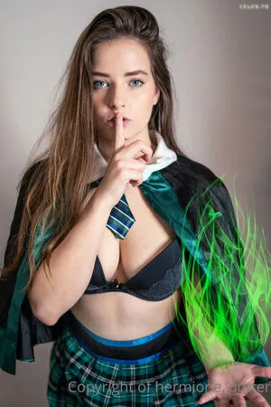 Hermione Potter OnlyFans Leaked Free Thumbnail Picture - #dj1Sxh6FBt