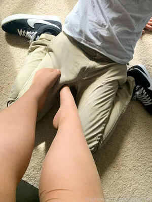 Hernylonfeetfree OnlyFans Leaked Free Thumbnail Picture - #AmRGpNc01C