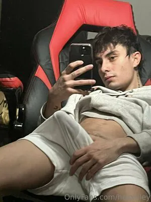 Hesxriley OnlyFans Leaked Free Thumbnail Picture - #TQt8qst6ly