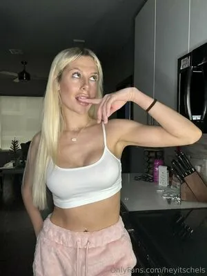 Heyitschels OnlyFans Leaked Free Thumbnail Picture - #js2UVCODBm