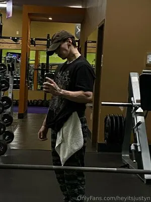 Heyitsjustyn OnlyFans Leaked Free Thumbnail Picture - #t3MQrBTMI0