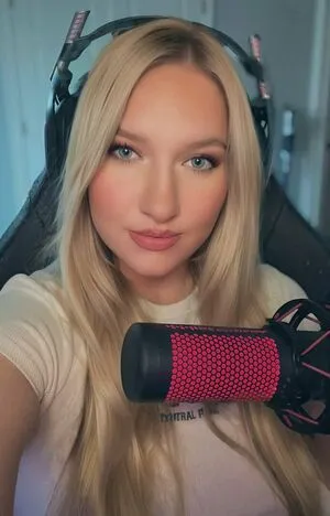 Heylovely OnlyFans Leaked Free Thumbnail Picture - #51noBxYiNz