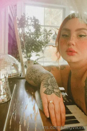 Heymegwilde OnlyFans Leaked Free Thumbnail Picture - #EqUN3IV8K0