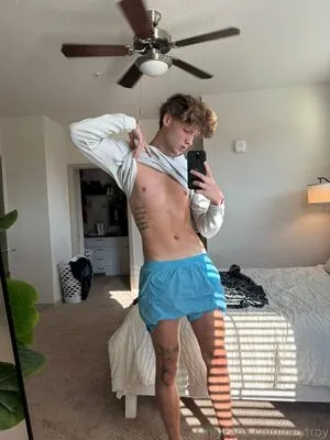 Heytroy OnlyFans Leaked Free Thumbnail Picture - #XsURhhdnpe