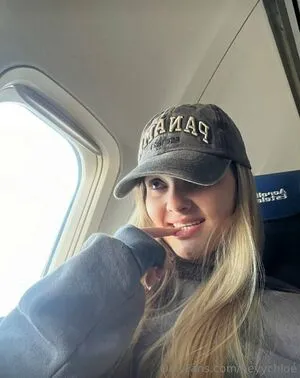 Heyychloe OnlyFans Leaked Free Thumbnail Picture - #seQsBb8mSb