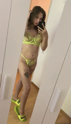 Hi Iam Sara OnlyFans Leaked Free Thumbnail Picture - #1AiE9CseM0