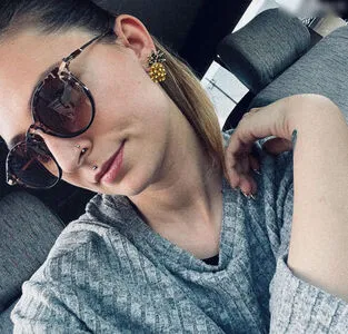 Hi Iam Sara OnlyFans Leaked Free Thumbnail Picture - #HolMerk96b