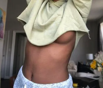 Hickiesnbubbles OnlyFans Leaked Free Thumbnail Picture - #xOwoUtHL85