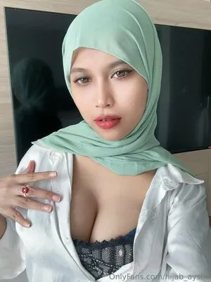 Hijab Aysha OnlyFans Leaked Free Thumbnail Picture - #Wo3fMxwpoM
