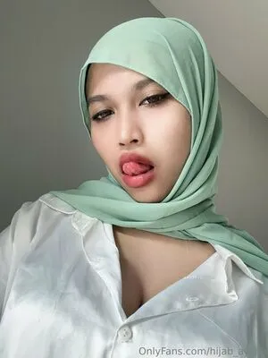 Hijab Aysha OnlyFans Leaked Free Thumbnail Picture - #lLPsFIyuZ0