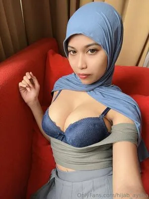 Hijab Aysha OnlyFans Leaked Free Thumbnail Picture - #x0wFZxcJHJ
