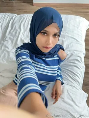 Hijab Aysha OnlyFans Leaked Free Thumbnail Picture - #xDeJ2tkaL9