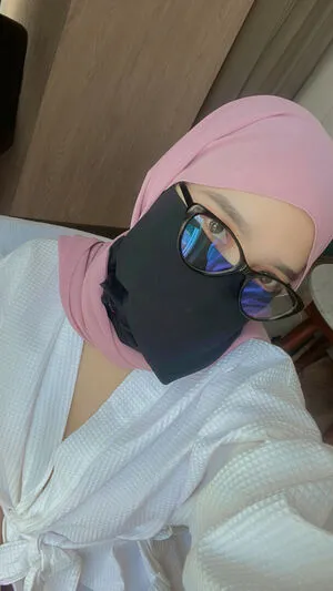 Hijab Camilla OnlyFans Leaked Free Thumbnail Picture - #8d1M8Tkdhb