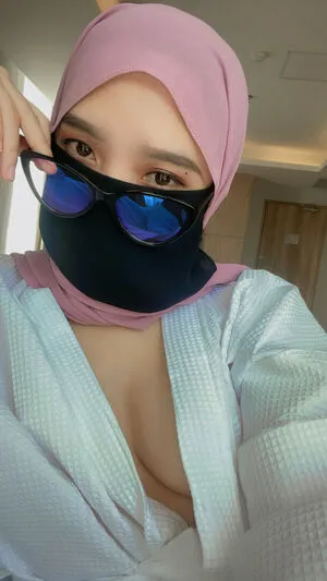 Hijab Camilla OnlyFans Leaked Free Thumbnail Picture - #cZYRF7DeDe