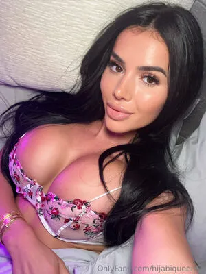 Hijabiqueen69 OnlyFans Leaked Free Thumbnail Picture - #ArALmv2N6c