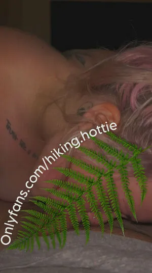 Hiking Hottie OnlyFans Leaked Free Thumbnail Picture - #0sFvGrFwrn