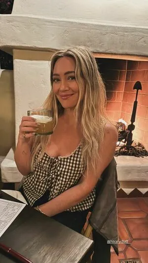 Hilary Duff OnlyFans Leaked Free Thumbnail Picture - #1pKg2jwd8W
