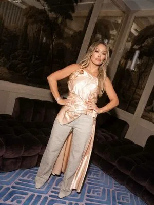Hilary Duff OnlyFans Leaked Free Thumbnail Picture - #Q5PZScZ6MG