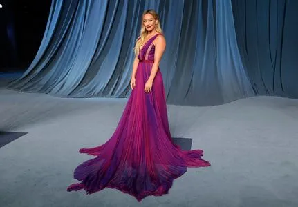 Hilary Duff OnlyFans Leaked Free Thumbnail Picture - #YiOyszkhOF