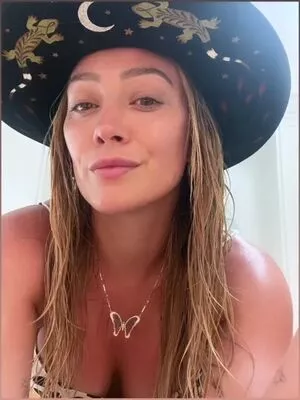 Hillary Duff OnlyFans Leaked Free Thumbnail Picture - #Gbe9Tz5CeI