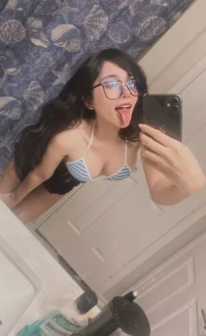 Hinawynne OnlyFans Leaked Free Thumbnail Picture - #tjoWr689yC