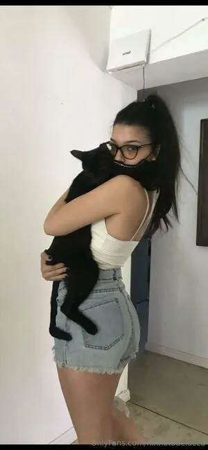 Hinnatadelucca OnlyFans Leaked Free Thumbnail Picture - #1OOkZnineQ