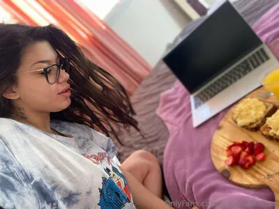 Hinnatadelucca OnlyFans Leaked Free Thumbnail Picture - #LrFgJ5GBh1