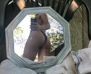 Hitchhikercourtney OnlyFans Leaked Free Thumbnail Picture - #2qzOAnSWX3