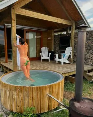 Hitchhikercourtney OnlyFans Leaked Free Thumbnail Picture - #APIQAfzESM