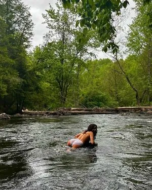 Hitchhikercourtney OnlyFans Leaked Free Thumbnail Picture - #RFwXlmTzTZ