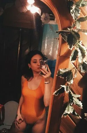 Hitchhikercourtney OnlyFans Leaked Free Thumbnail Picture - #alLRLHnTJ4