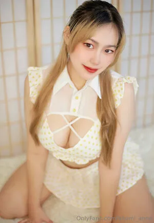 Hitomi Anna OnlyFans Leaked Free Thumbnail Picture - #nXPupaeaFT