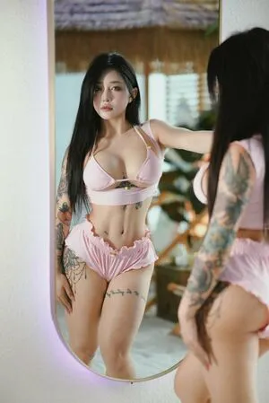 Hitomi Songyuxin OnlyFans Leaked Free Thumbnail Picture - #0lXWKUiwl8