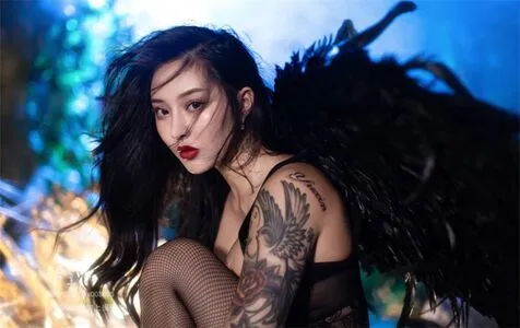 Hitomi Songyuxin OnlyFans Leaked Free Thumbnail Picture - #19BLKHVNRA