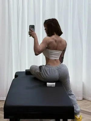 Hitomi Songyuxin OnlyFans Leaked Free Thumbnail Picture - #26y2WXIrqU