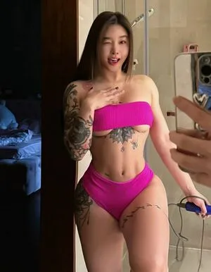 Hitomi Songyuxin OnlyFans Leaked Free Thumbnail Picture - #3CMYVHI4ES