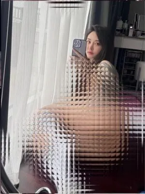Hitomi Songyuxin OnlyFans Leaked Free Thumbnail Picture - #5x32gozLPP